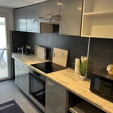 Preis Max 4 Personen Modernes Ambiente Voll Ausgestattet Mit Netflix Und Wlan * Wittenberge