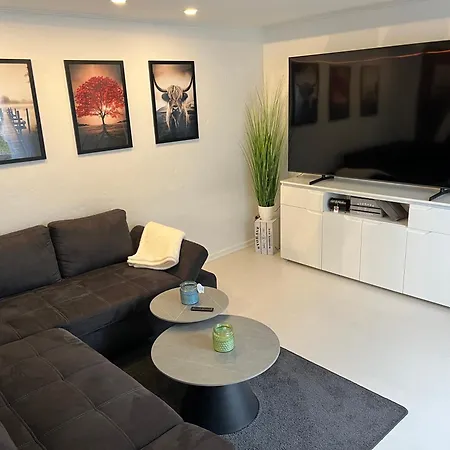 Preis Max 4 Personen Modernes Ambiente Voll Ausgestattet Mit Netflix Und Wlan