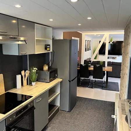 Preis Max 4 Personen Modernes Ambiente Voll Ausgestattet Mit Netflix Und Wlan Wittenberge